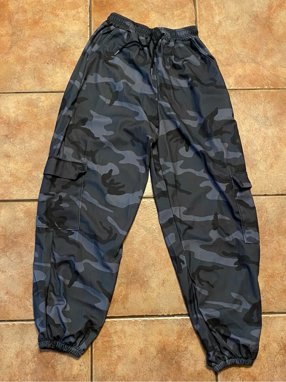 Womens  Black & Gray Camo Cargo Jogger Pants